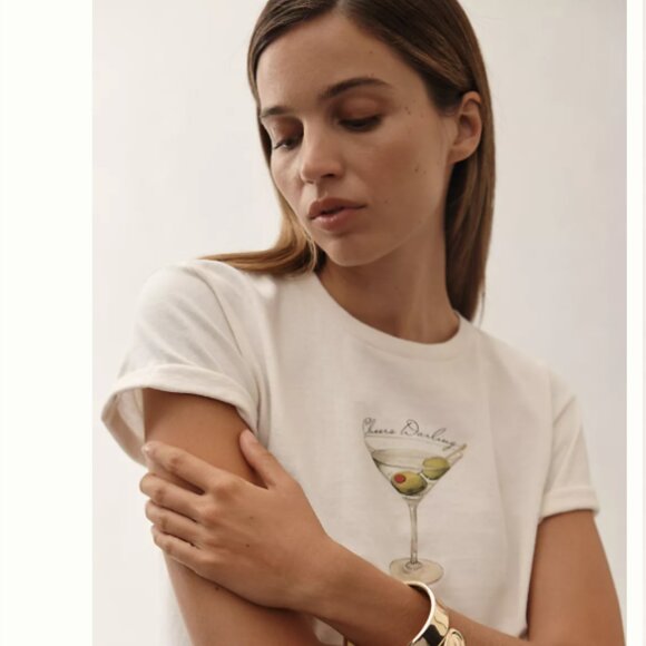 Brand New By Anthropologie Cocktail Hour Graphic Tee - Picture 1 of 6